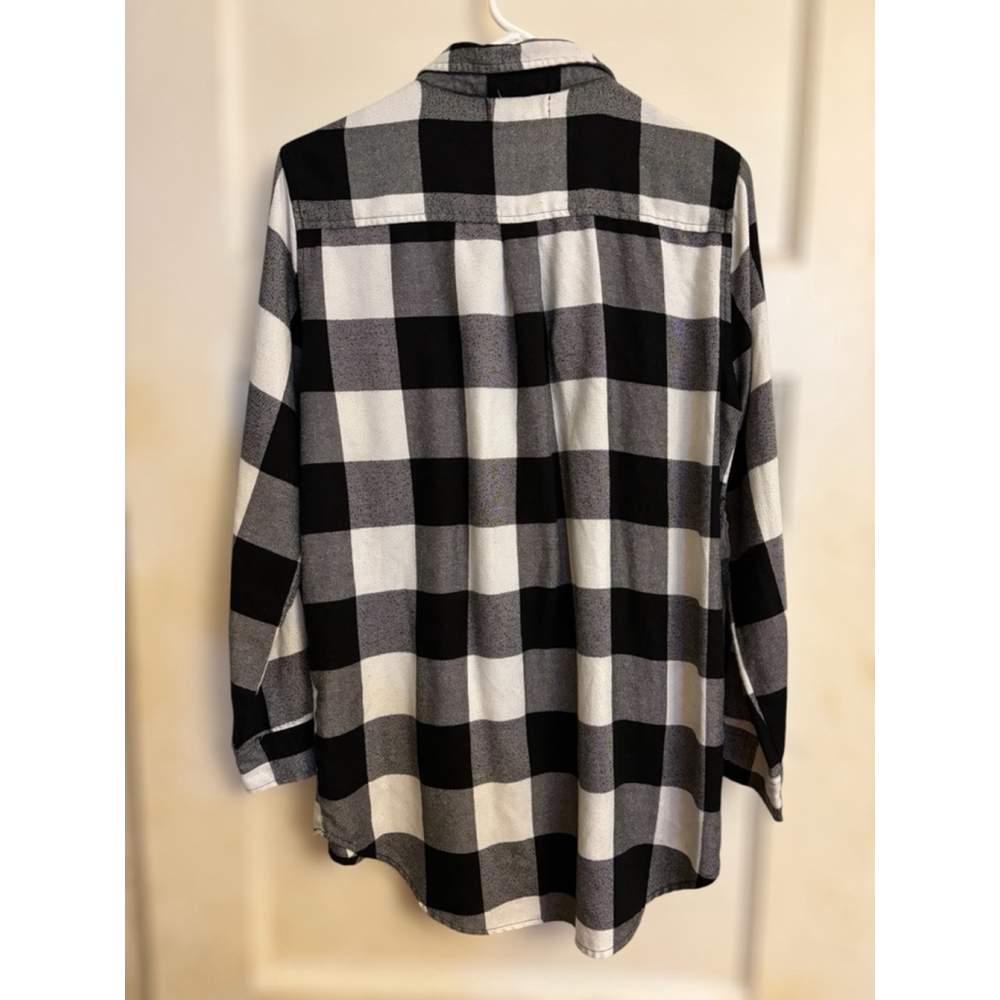 Pink Rose Women’s Medium Black White Buffalo Plaid Top Button Down Trendy Chic - Picture 2 of 11